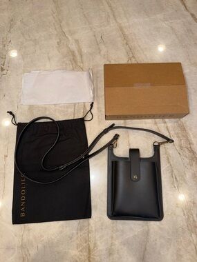 🆕 Bandolier Parker Phone Bag Black Leather Crossbody Phone Pouch with Strap